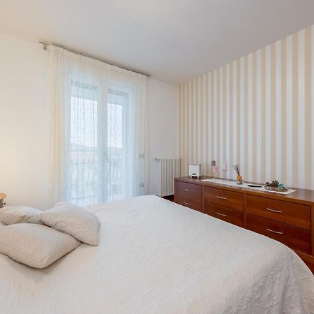 Giotto Guesthouse Due Carrare Экстерьер фото