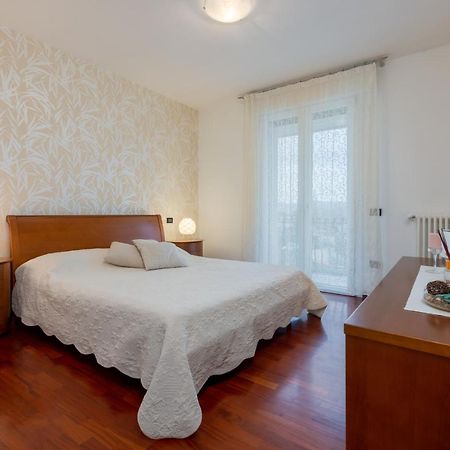 Giotto Guesthouse Due Carrare Экстерьер фото
